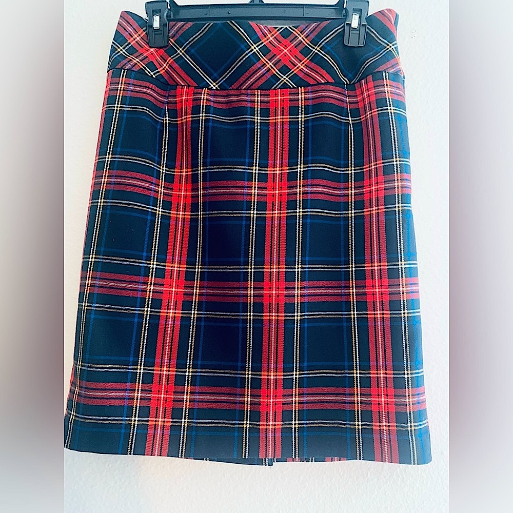H&M Women’s Multicolor Tartan Plaid Pencil Skirt. Size 10. SKU 169
